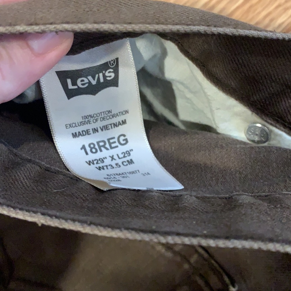 Vintage Levi’s Brown Jeans - Picture 5 of 5